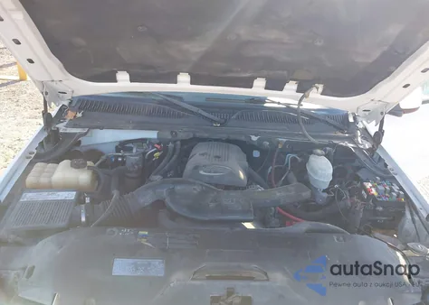 2004 Chevrolet Tahoe Z71 из США, поврежденный, VIN 1GNEK13Z24R238022